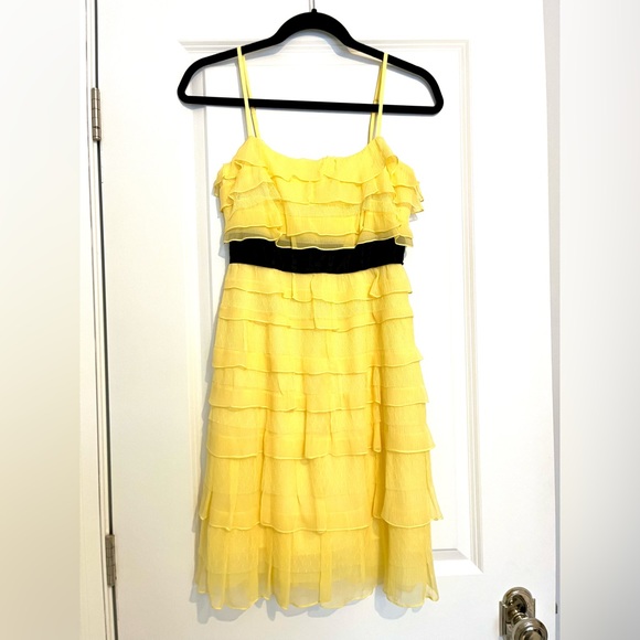 Beautiful BCBG MAXAZRIA summer party dress - size 0 - Picture 1 of 3